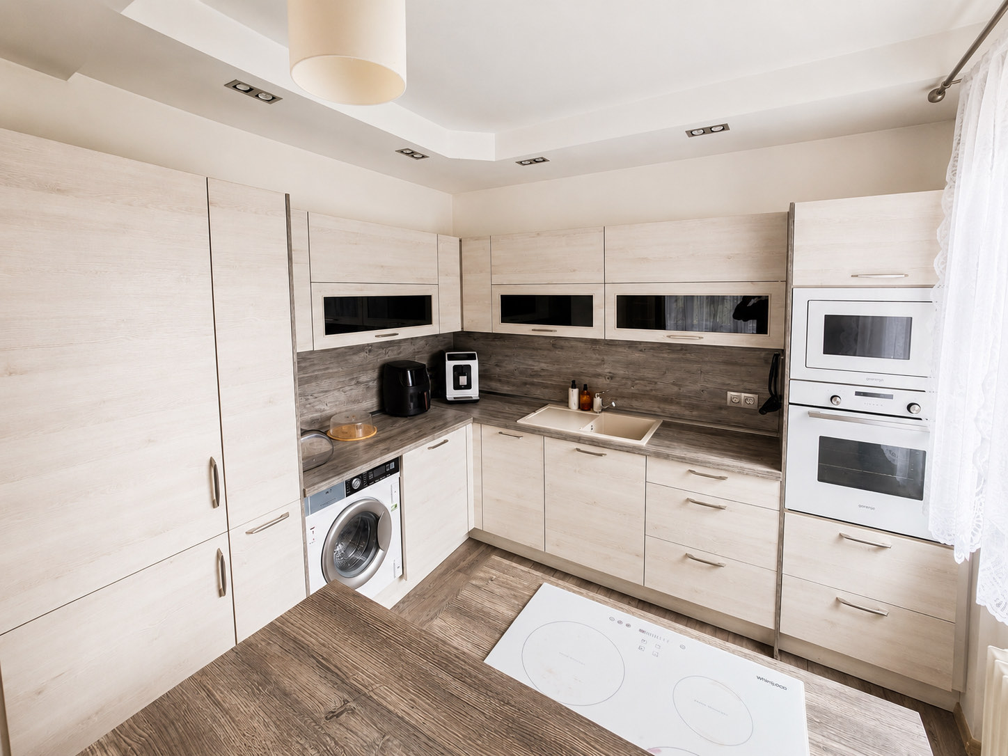 Prostorný byt 4+1 po rekonstrukci, 80 m² — Ostrava-Poruba — foto 2